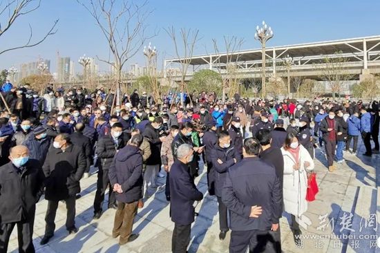 地鐵開通當(dāng)日。_副本.jpg.jpg